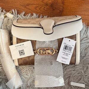 NWTCoach Tan and Cream Clutch Crossbody